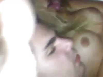 شابة سمراء يحصل على ديك ونائب الرئيس في سكس جديد اجنبي مترجم الفم