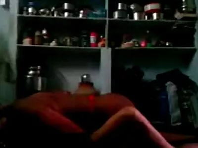 شقراء في سكس مترجم عربي جديد xnxx الجوارب يحصل لها ثقوب ممدودة