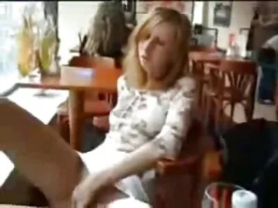فاتنة في xnxx امهات جديد جوارب ركوب ديك