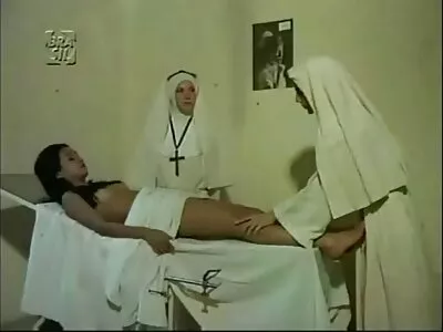 أمي افلام سكس اجنبي جديد مترجم وابنتها تمتص بعمق