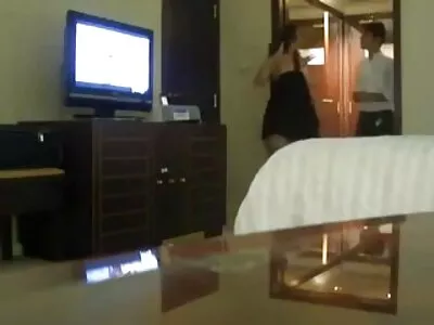 اللسان من امرأة سمراء مفلس والجنس افلام سكس مترجم عربي جديد 2020