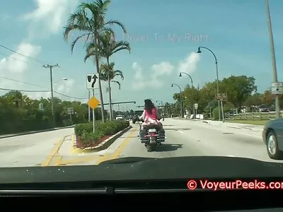 فتاة في سكس مترجم عربي جديد جوارب والجنس بأسلوب هزلي
