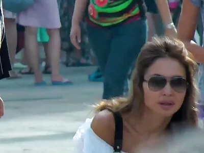جميلة جدا سمراء صديقة تمتص الديك مثل لا غدا في منزل والديها سكس مترجم فتح جديد