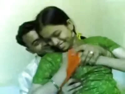 امرأة سمراء مطيع ينتشر الحمار المثالي على كاميرا ويب سكس تويتر مترجم جديد