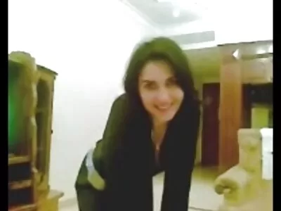 شقراء مع الثدي الطبيعية الكبيرة تمارس الجنس أمام سكس مترجم جديد 2021 الكاميرا